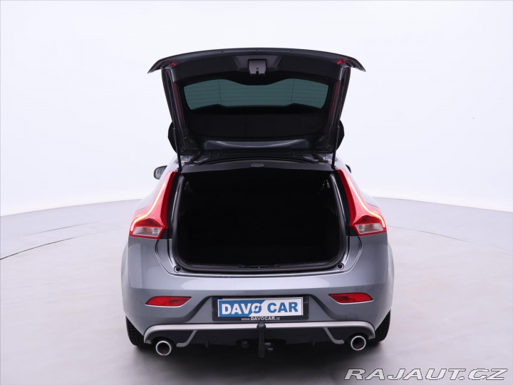 Volvo V40 2,0 D2 88kW Summum Navi K 2015