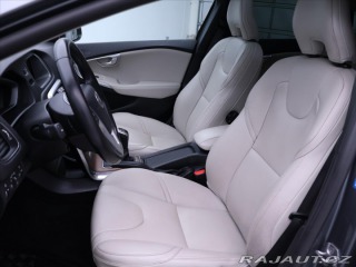 Volvo V40 2,0 D2 88kW Summum Navi K 2015