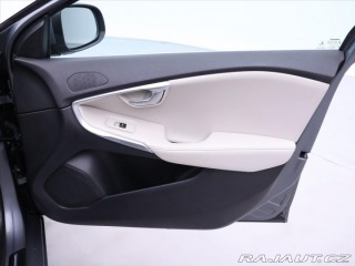 Volvo V40 2,0 D2 88kW Summum Navi K 2015