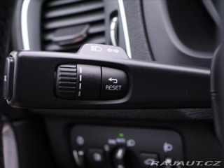Volvo V40 2,0 D2 88kW Summum Navi K 2015