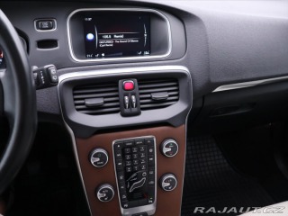 Volvo V40 2,0 D2 88kW Summum Navi K 2015