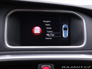 Volvo V40 2,0 D2 88kW Summum Navi K 2015