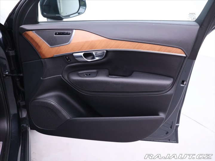 Volvo XC90 2,0 B5 173kW Kůže 4x4 CZ 2022