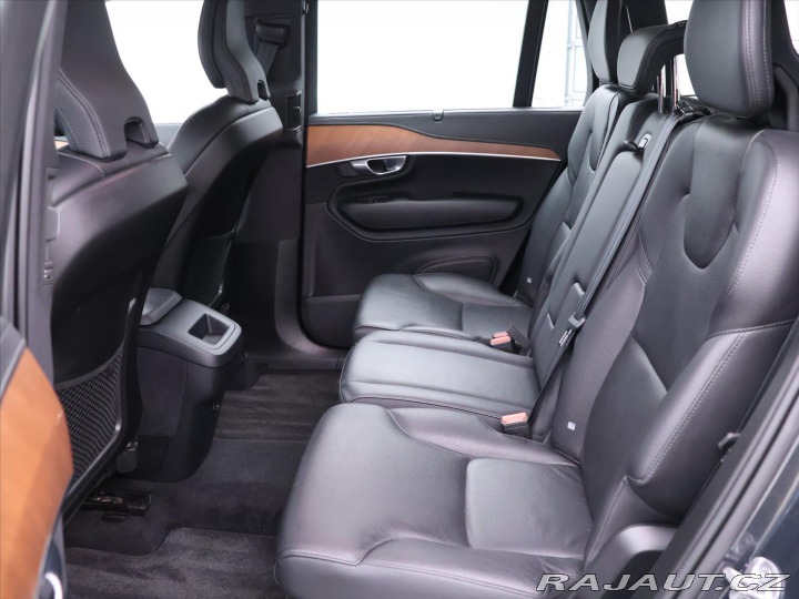 Volvo XC90 2,0 B5 173kW Kůže 4x4 CZ 2022