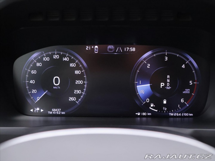 Volvo XC90 2,0 B5 173kW Kůže 4x4 CZ 2022