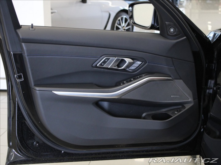 BMW 3 3,0 M340d H/K DCC Paměť L 2021