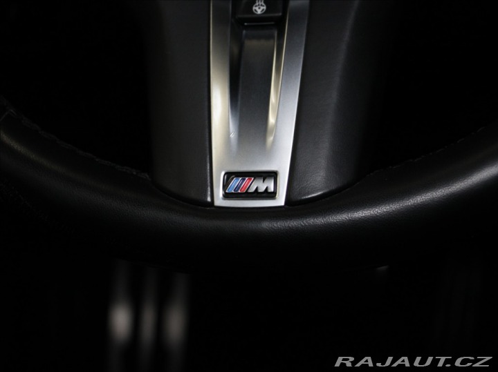 BMW 3 3,0 M340d H/K DCC Paměť L 2021