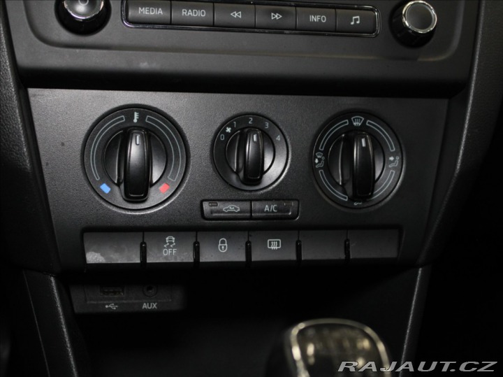 Škoda Rapid 1,2 TSi 77kW 1.maj.ČR 157 2015