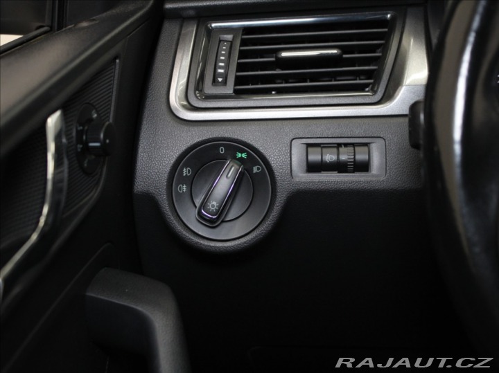 Škoda Rapid 1,2 TSi 77kW 1.maj.ČR 157 2015