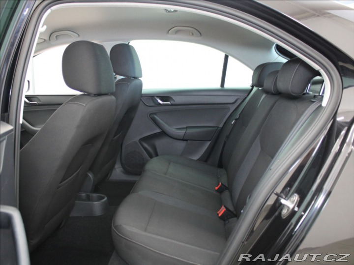 Škoda Rapid 1,2 TSi 77kW 1.maj.ČR 157 2015