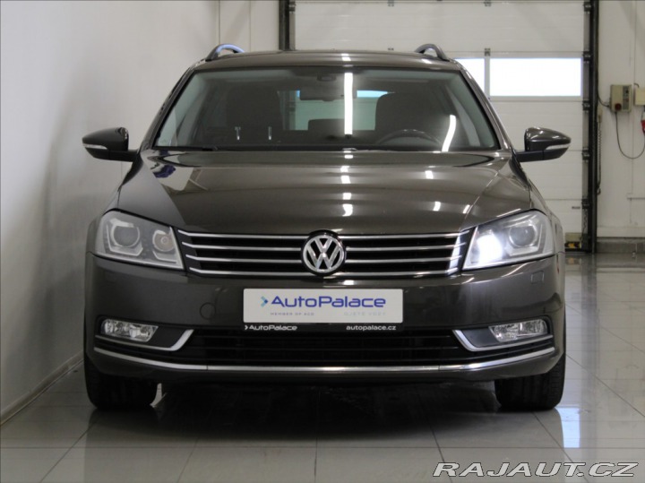 Volkswagen Passat 2,0 TDi 103kW MT 2.maj.ČR 2012