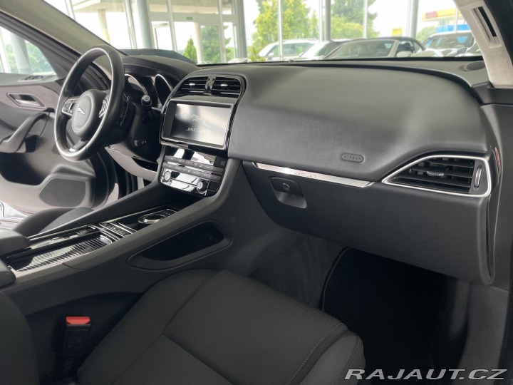 Jaguar F-Pace 20d AWD*132kW*Navi*Kamer* 2019