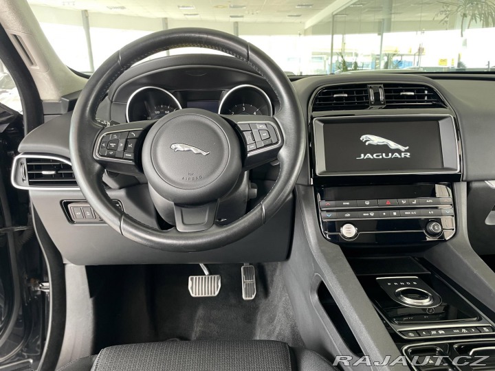 Jaguar F-Pace 20d AWD*132kW*Navi*Kamer* 2019