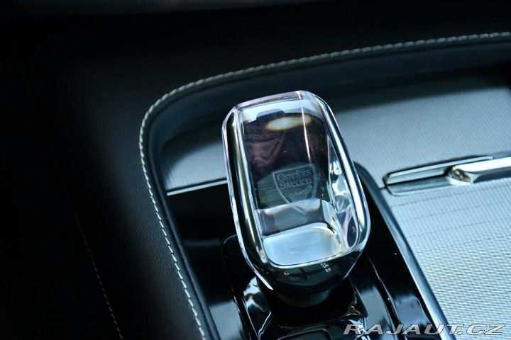 Volvo XC90 T8 ULTRADARK AWD H/K 7.MÍ 2023