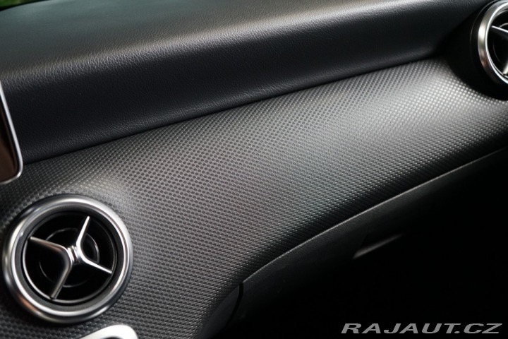 Mercedes-Benz A 180d*MANUAL*BlUEEFFICIENC 2018