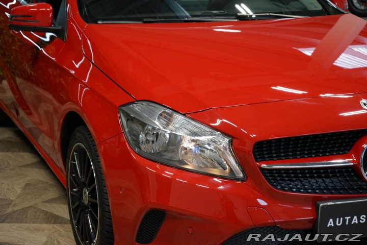 Mercedes-Benz A 180d*MANUAL*BlUEEFFICIENC 2018