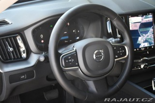 Volvo XC60 B4 D CORE AWD AT 1M ČR 2023