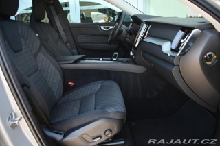 Volvo XC60 B4 D CORE AWD AT 1M ČR 2023