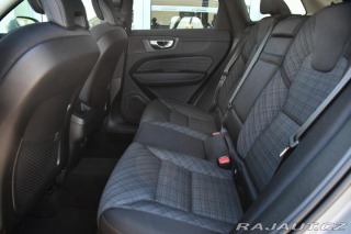 Volvo XC60 B4 D CORE AWD AT 1M ČR 2023