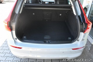 Volvo XC60 B4 D CORE AWD AT 1M ČR 2023
