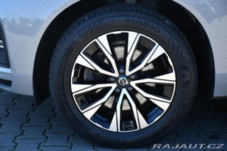 Volvo XC60 B4 D CORE AWD AT 1M ČR 2023