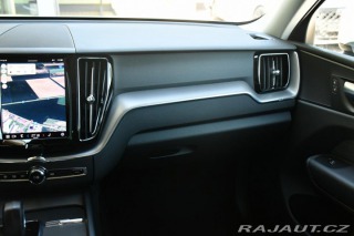 Volvo XC60 B4 D CORE AWD AT 1M ČR 2023