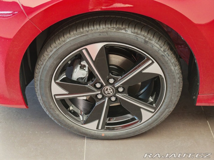 Toyota Yaris 1.5 TNGA HEV Executive VI 2025