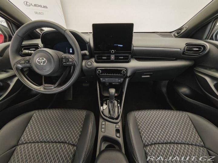 Toyota Yaris 1.5 TNGA HEV Executive VI 2025