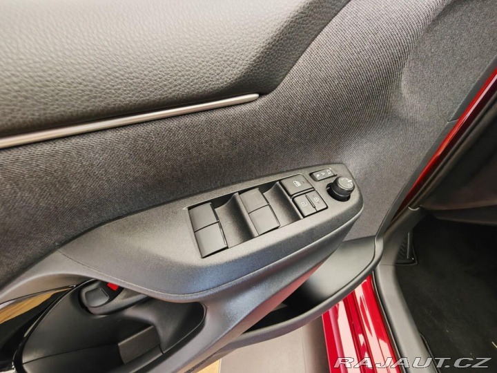 Toyota Yaris 1.5 TNGA HEV Executive VI 2025