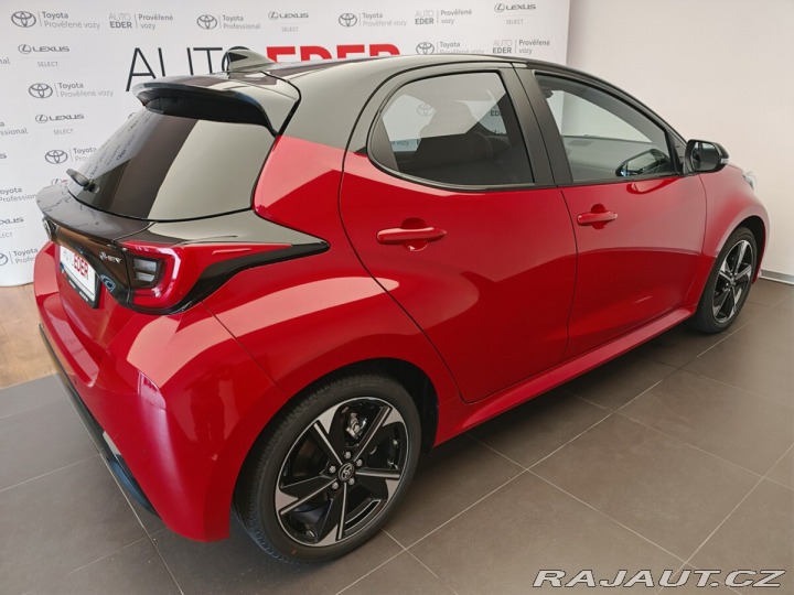 Toyota Yaris 1.5 TNGA HEV Executive VI 2025