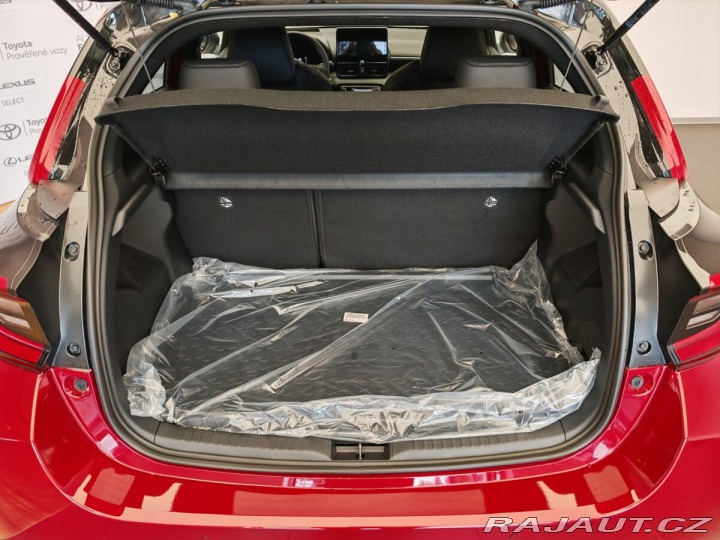 Toyota Yaris 1.5 TNGA HEV Executive VI 2025