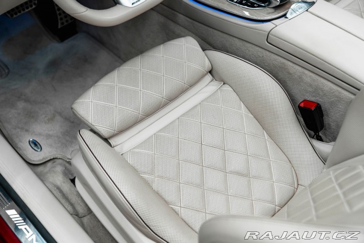 Mercedes-Benz E 4Matic, Kabriolet, Masáže 2021