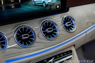 Mercedes-Benz E 4Matic, Kabriolet, Masáže 2021