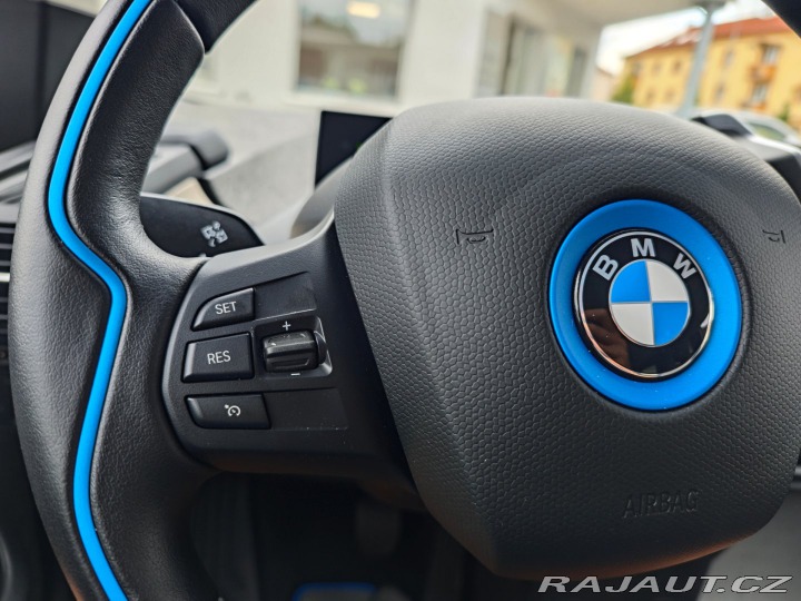 BMW i3 i3S 120Ah 135kW TČ NAVI K 2021