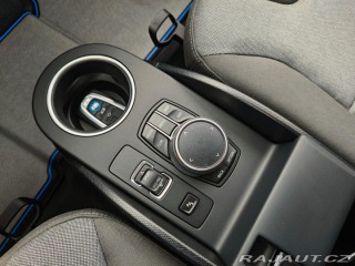 BMW i3 i3S 120Ah 135kW TČ NAVI K 2021