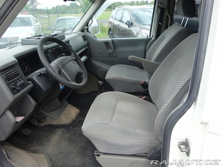 Volkswagen Caravelle 2.5TDI 75kW 1997