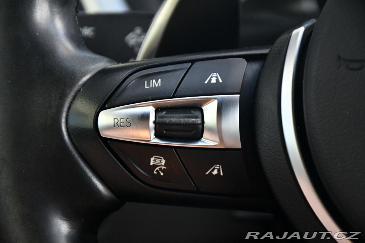 BMW 3 320d xDrive PANORAMA H/K 2017