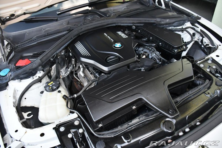 BMW 3 320d xDrive PANORAMA H/K 2017