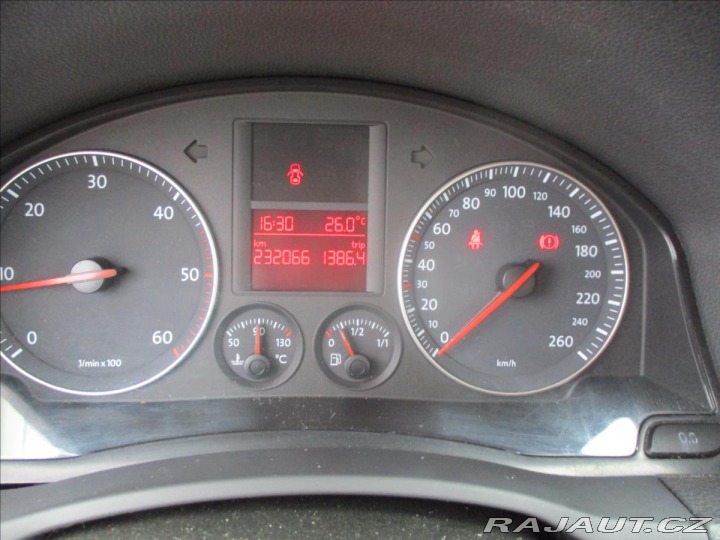 Volkswagen Golf 1,9 TDi 66kw Trend Tažné 2006