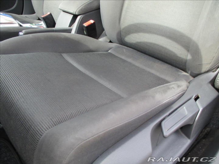 Volkswagen Golf 1,9 TDi 66kw Trend Tažné 2006