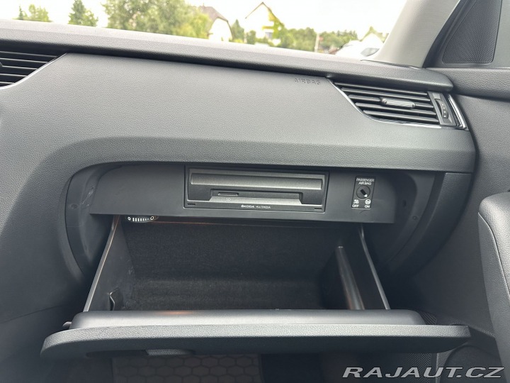 Škoda Octavia 2,0TDI 110kW DSG STYLE 1. 2019