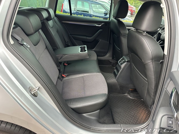 Škoda Octavia 2,0TDI 110kW DSG STYLE 1. 2019