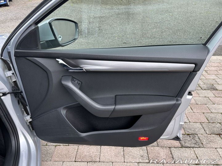Škoda Octavia 2,0TDI 110kW DSG STYLE 1. 2019