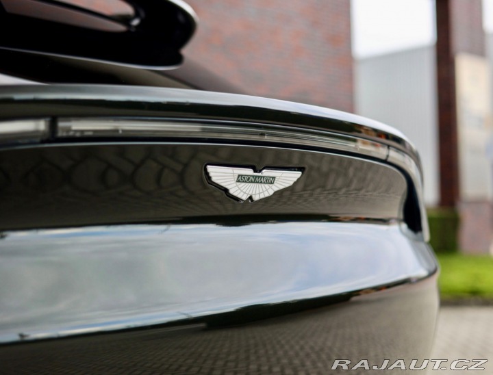 Aston Martin DBX 4.0 V8 4x4 551PS | Panor 2020