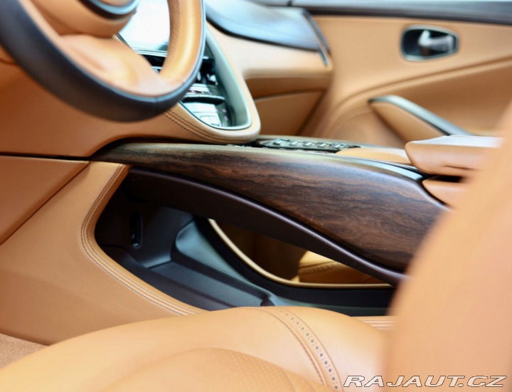 Aston Martin DBX 4.0 V8 4x4 551PS | Panor 2020