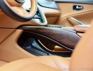Aston Martin DBX 4.0 V8 4x4 551PS | Panor 2020