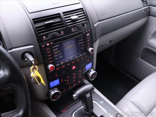Volkswagen Touareg 2,5 TDI 128kW Aut.klima 2004