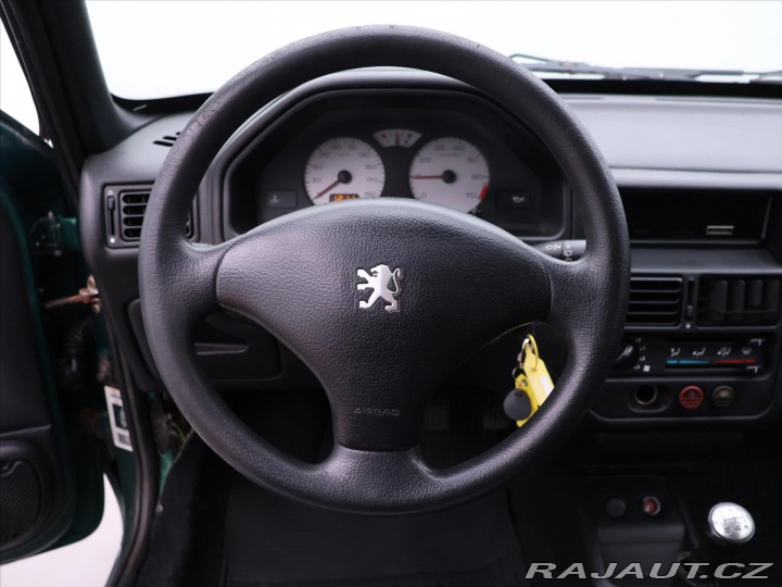 Peugeot 106 1,1 i 44kW STK 07/2026 2001