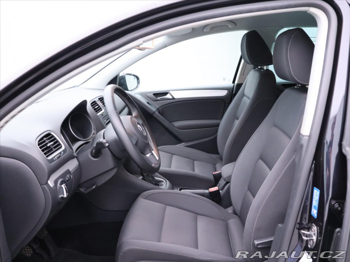 Volkswagen Golf 1,2 TSI 77kW Comfort Serv 2010