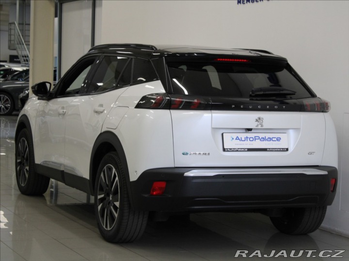 Peugeot 2008 0,1 50kWh GT-line Pano.Zá 2023